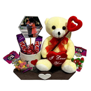 Caja regalo San Valentín: osito corazón, taza y foto en foam personalizada